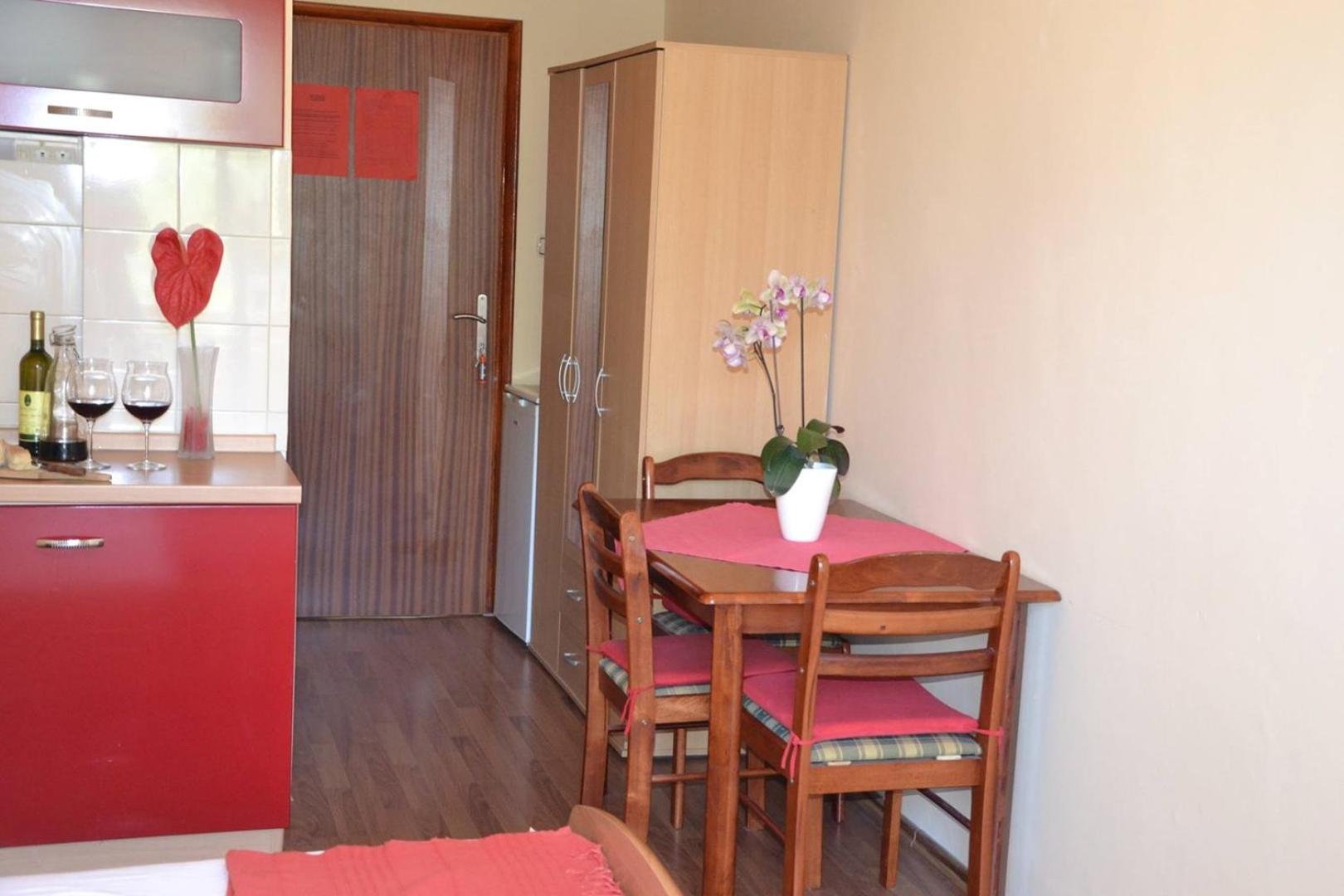 Apartments Kodzoman