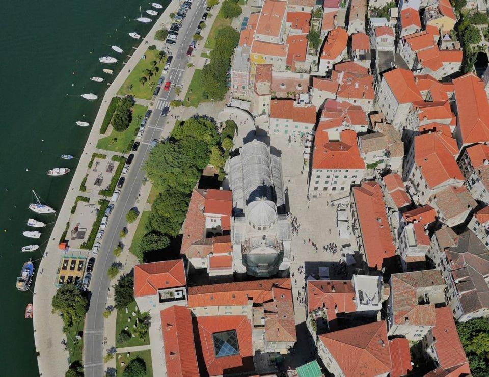 Apartments Kodzoman