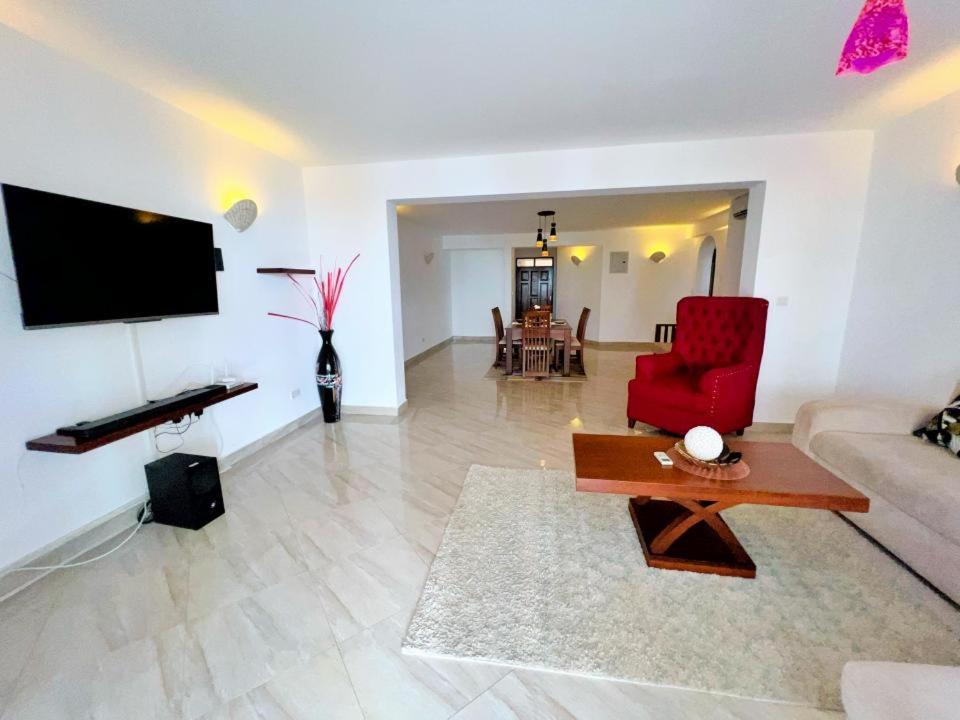 Lux Suites Lamera Beachfront Apartments