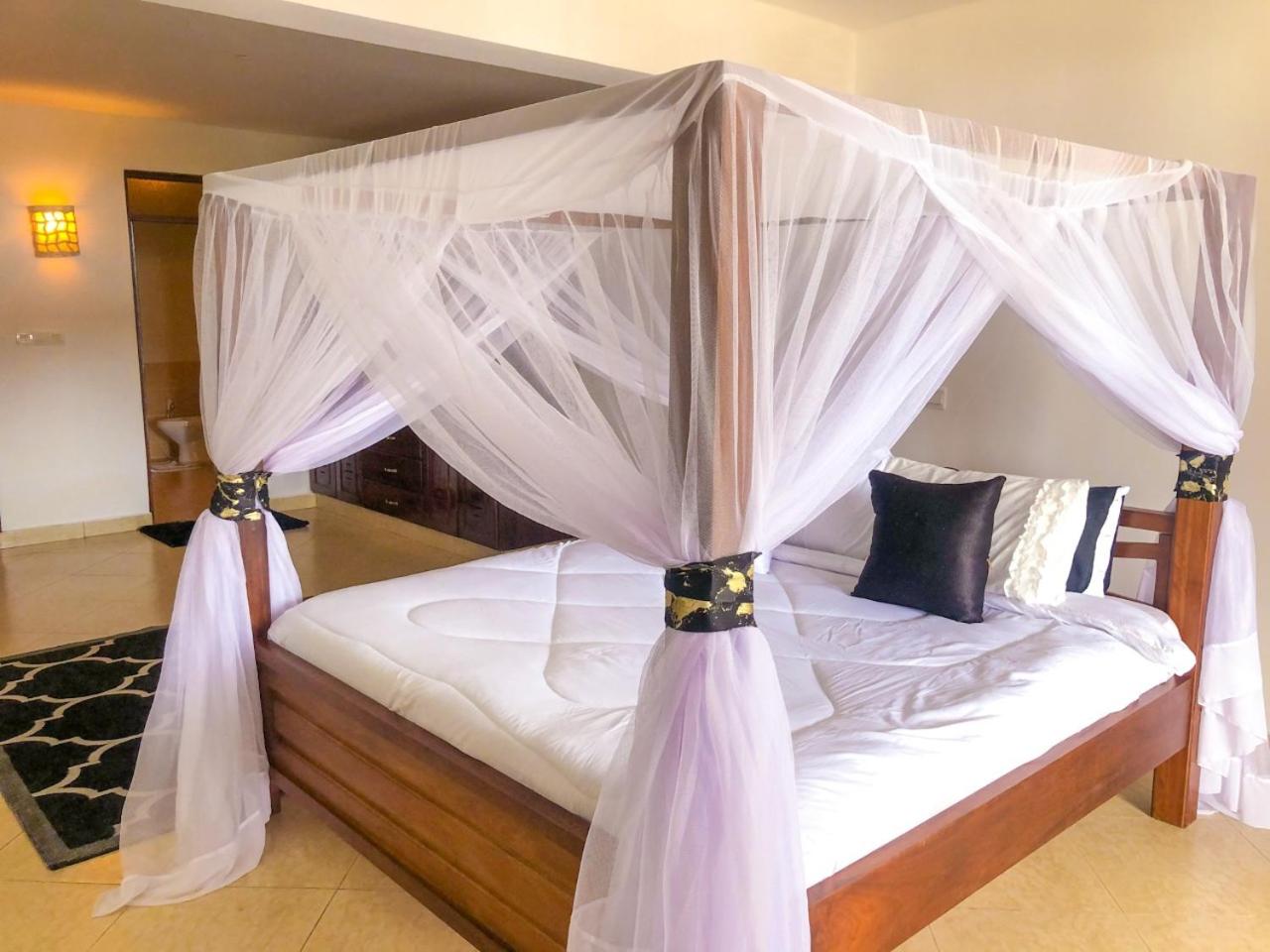 Lux Suites Lamera Beachfront Apartments