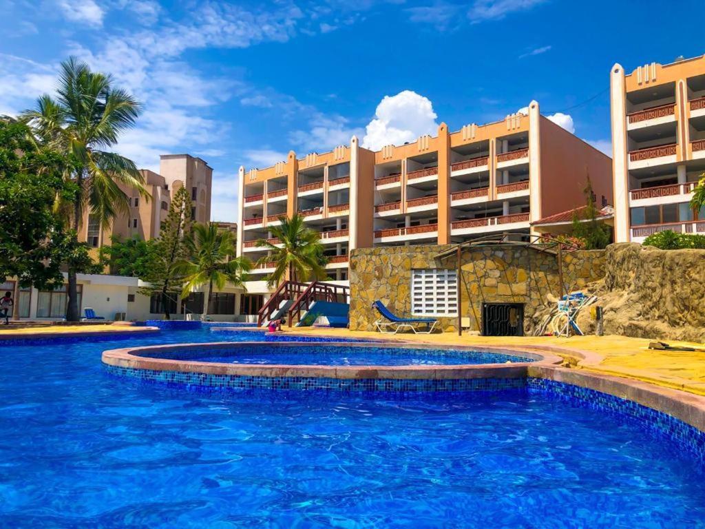 Lux Suites Lamera Beachfront Apartments