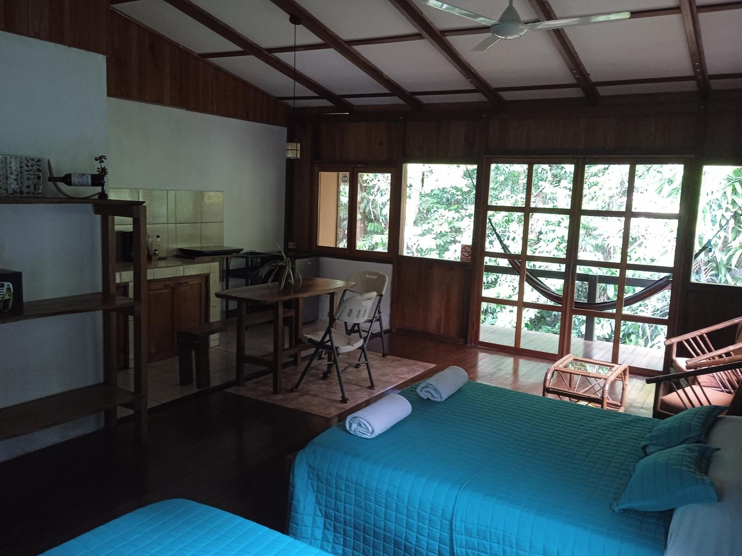 Cabañas Bajo Bosque Drake