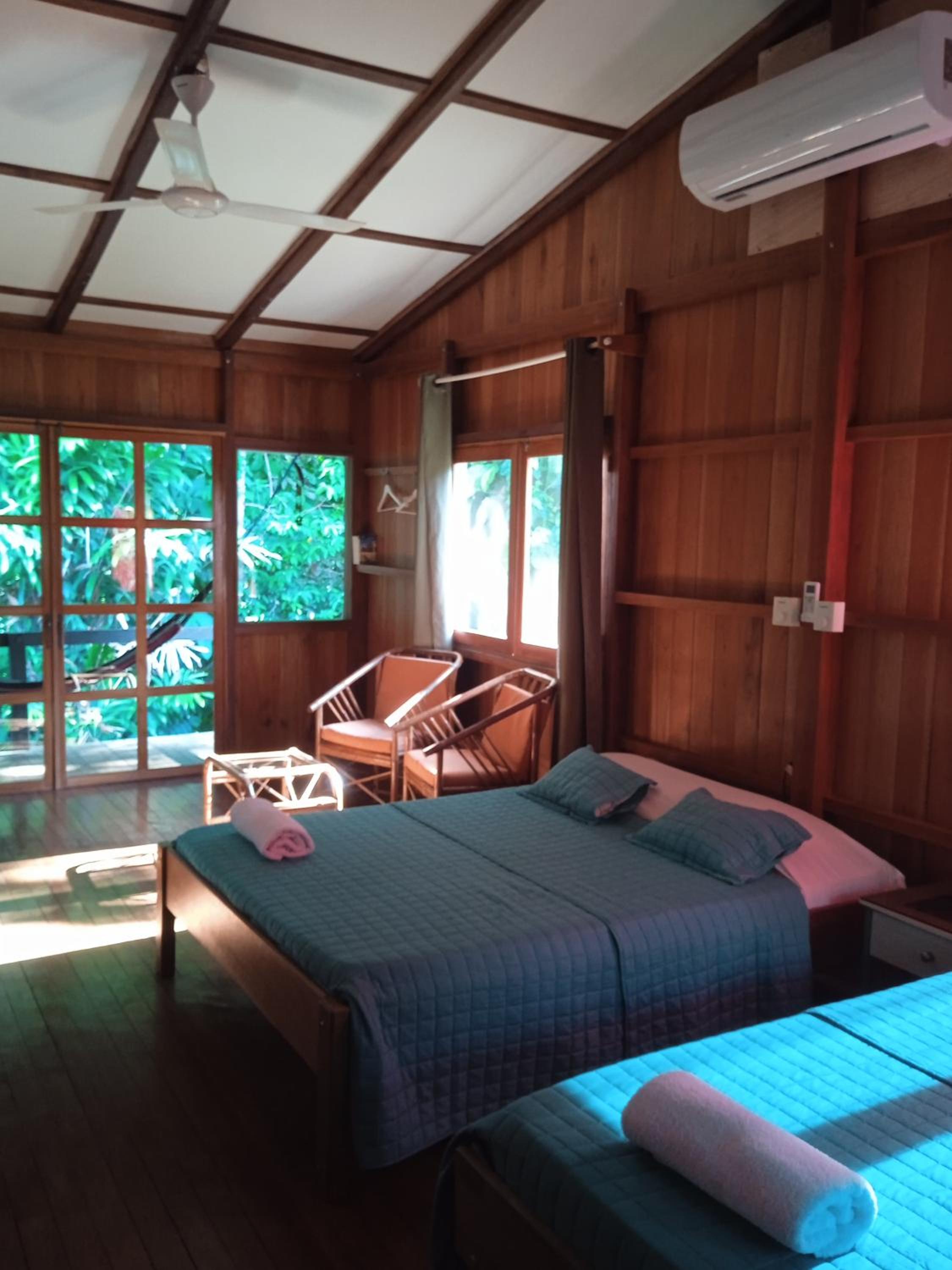 Cabañas Bajo Bosque Drake