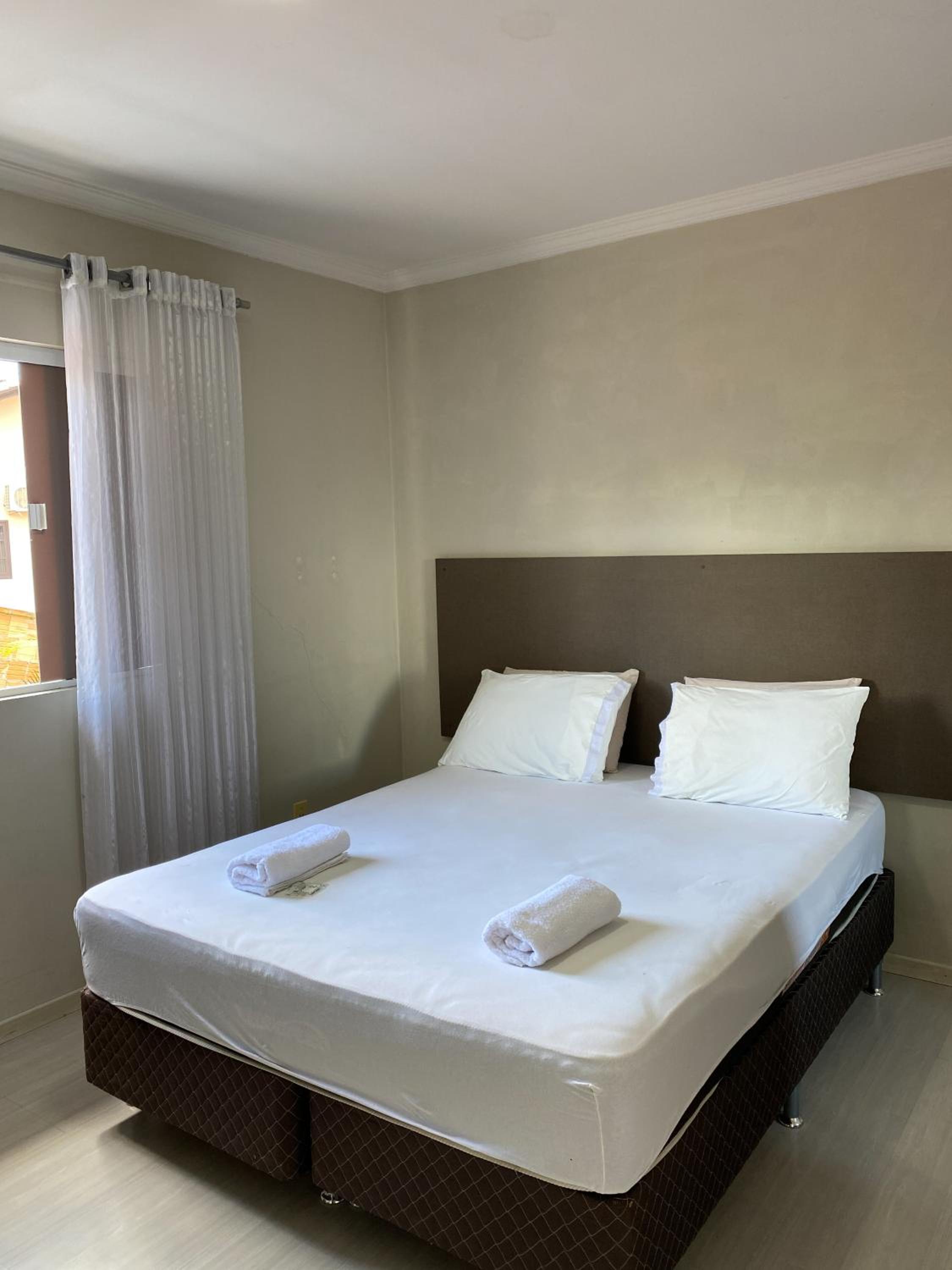 Pousada Rara House
