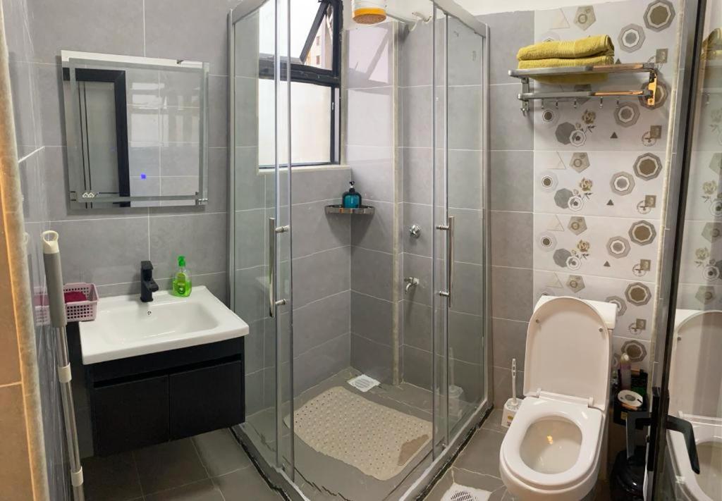 Exquisite Urban Apartment in Kilimani by The Manna Stays view 3