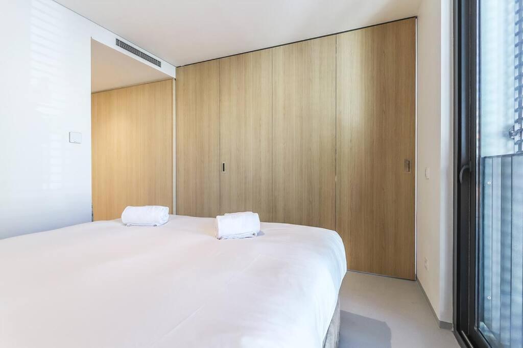 Marques Pombal Central 2 bed Apt view 5