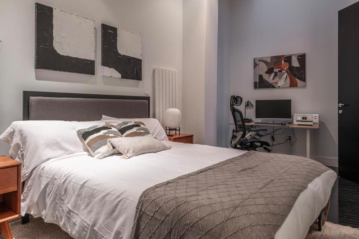 Waverly Lane by Rove Travel 3 BR Chelsea Apt