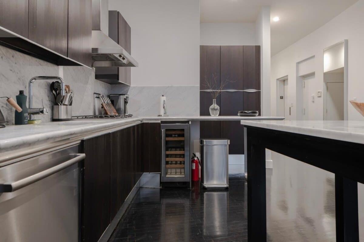 Waverly Lane by Rove Travel 3 BR Chelsea Apt