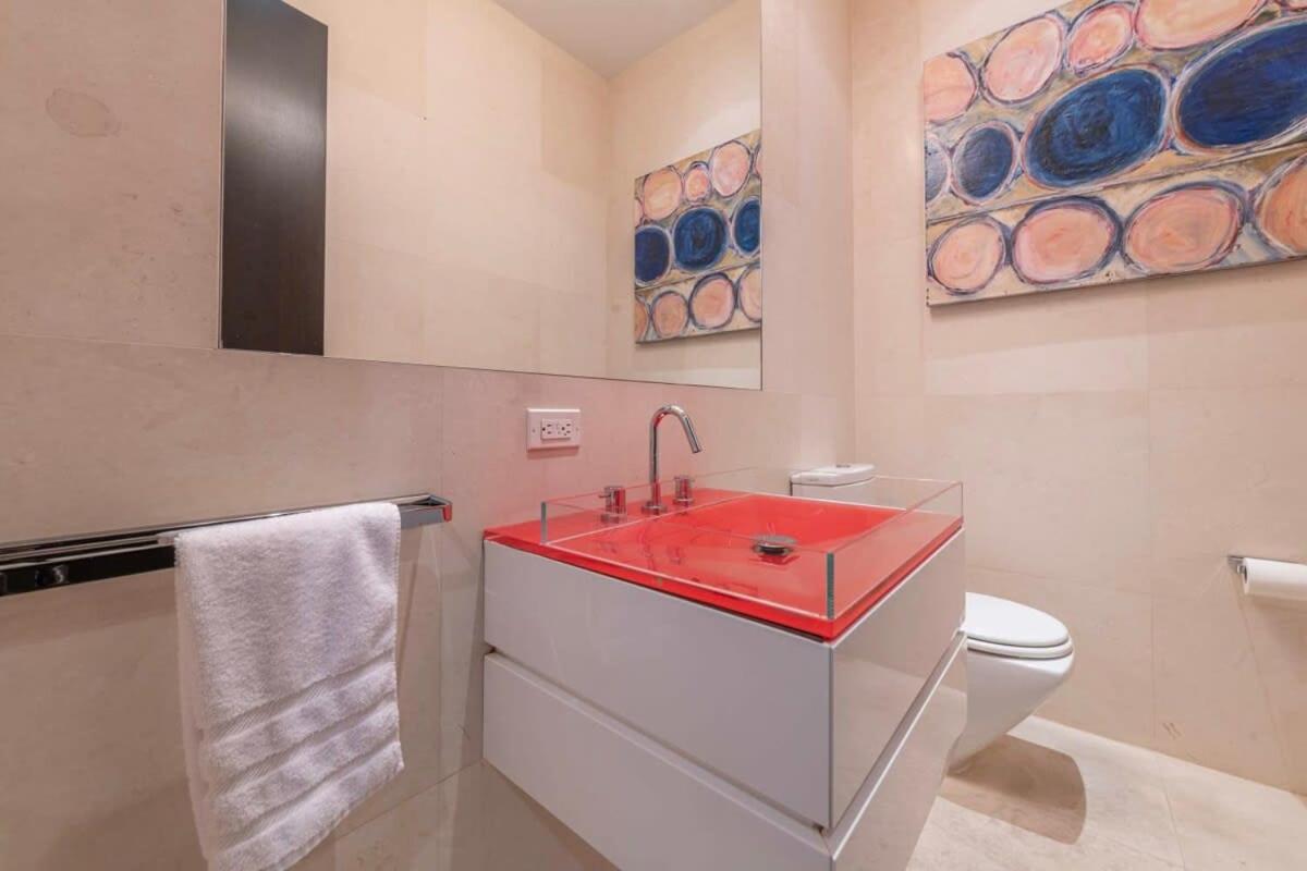 Waverly Lane by Rove Travel 3 BR Chelsea Apt