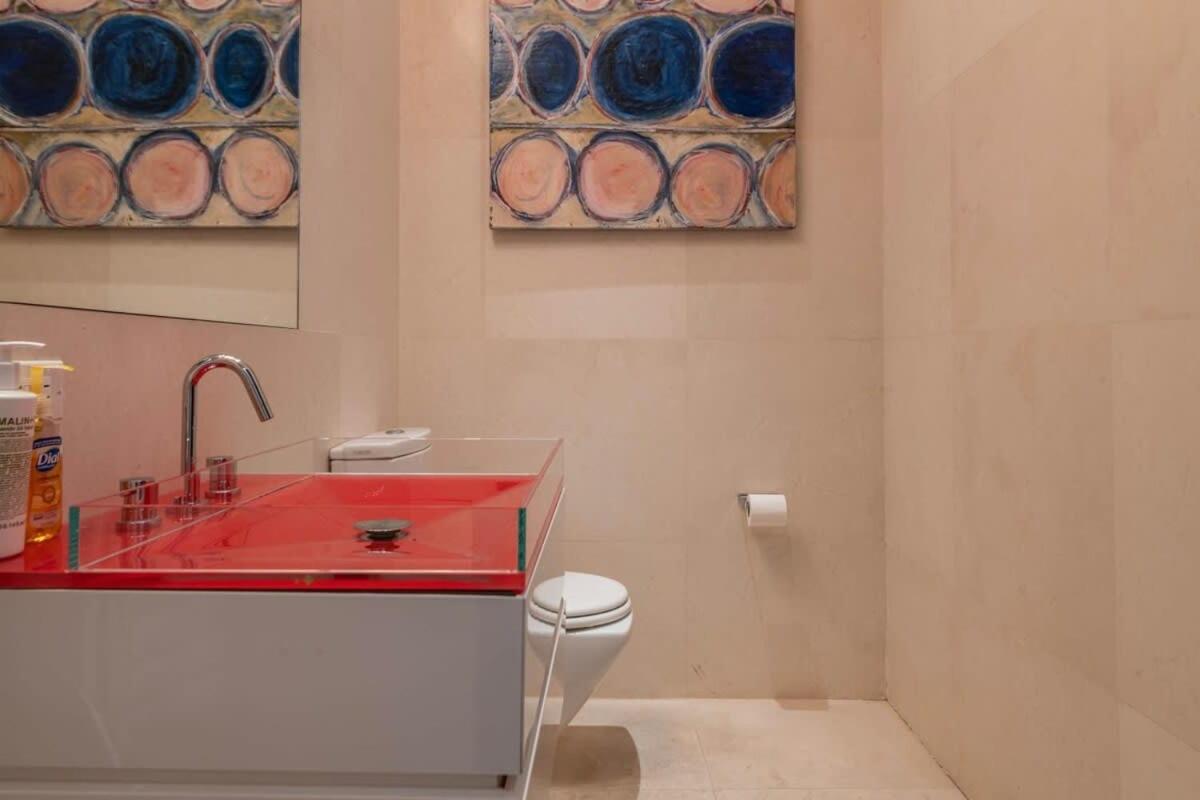 Waverly Lane by Rove Travel 3 BR Chelsea Apt