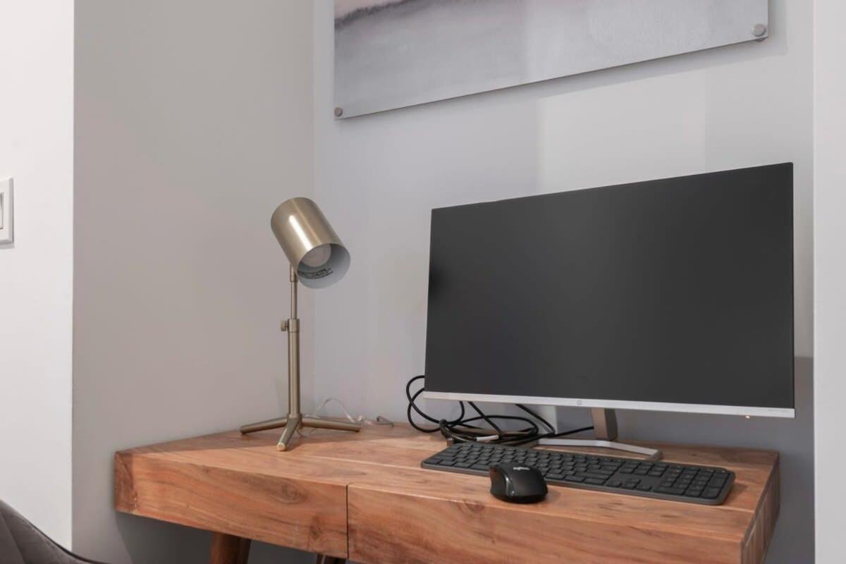 Waverly Lane by Rove Travel 3 BR Chelsea Apt