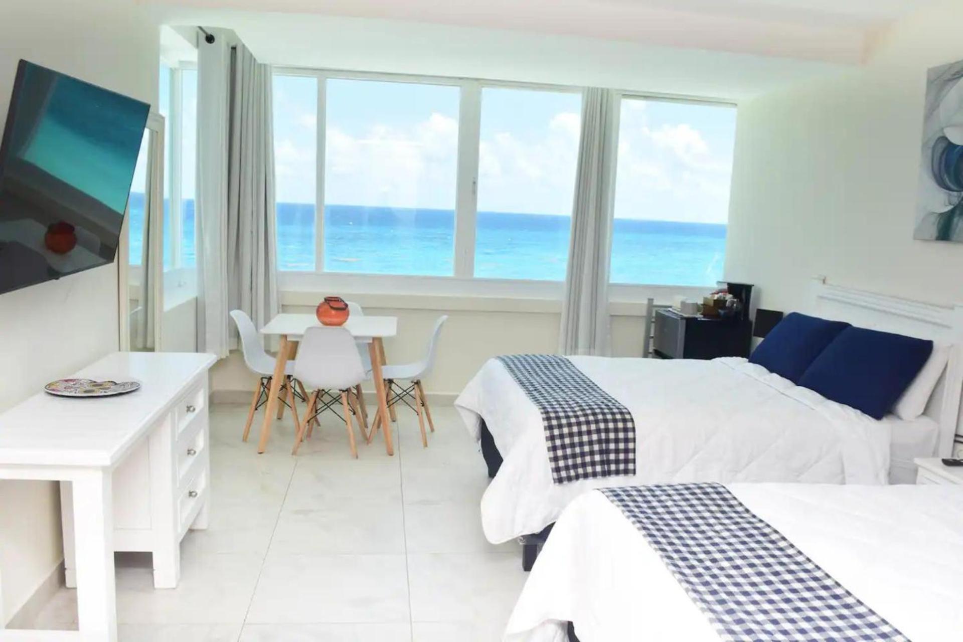 Oceanfront Studio, Magnificent Views
