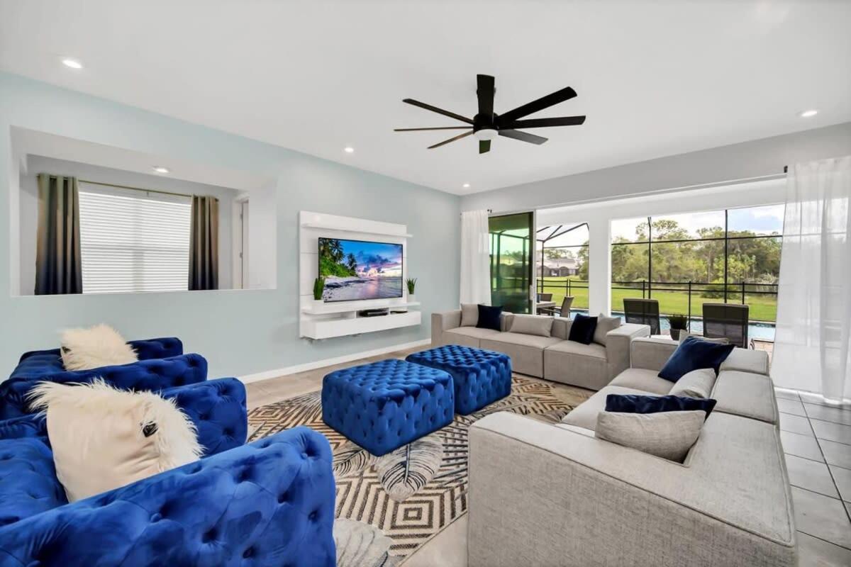 Luxury Villa SOUTH Facing Pool No Rear Neighbors Themed rooms theatre & Game Room #8SO8956