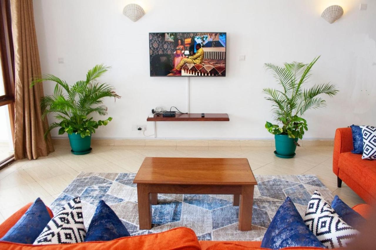 Lux Suites Lamera Beachfront Apartments