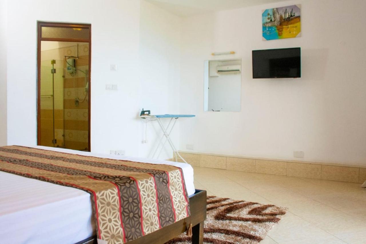 Lux Suites Lamera Beachfront Apartments