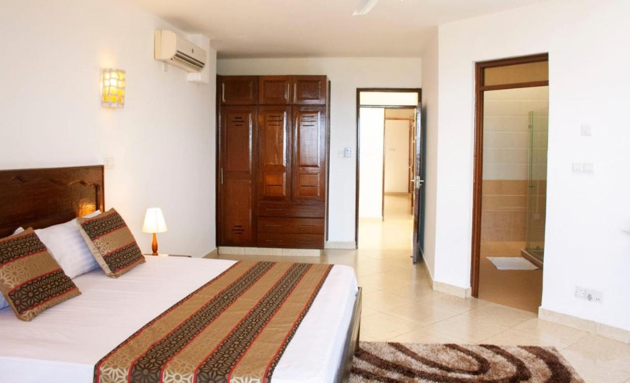 Lux Suites Lamera Beachfront Apartments