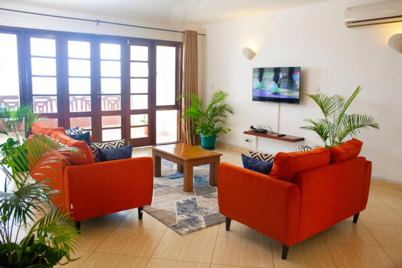 Lux Suites Lamera Beachfront Apartments