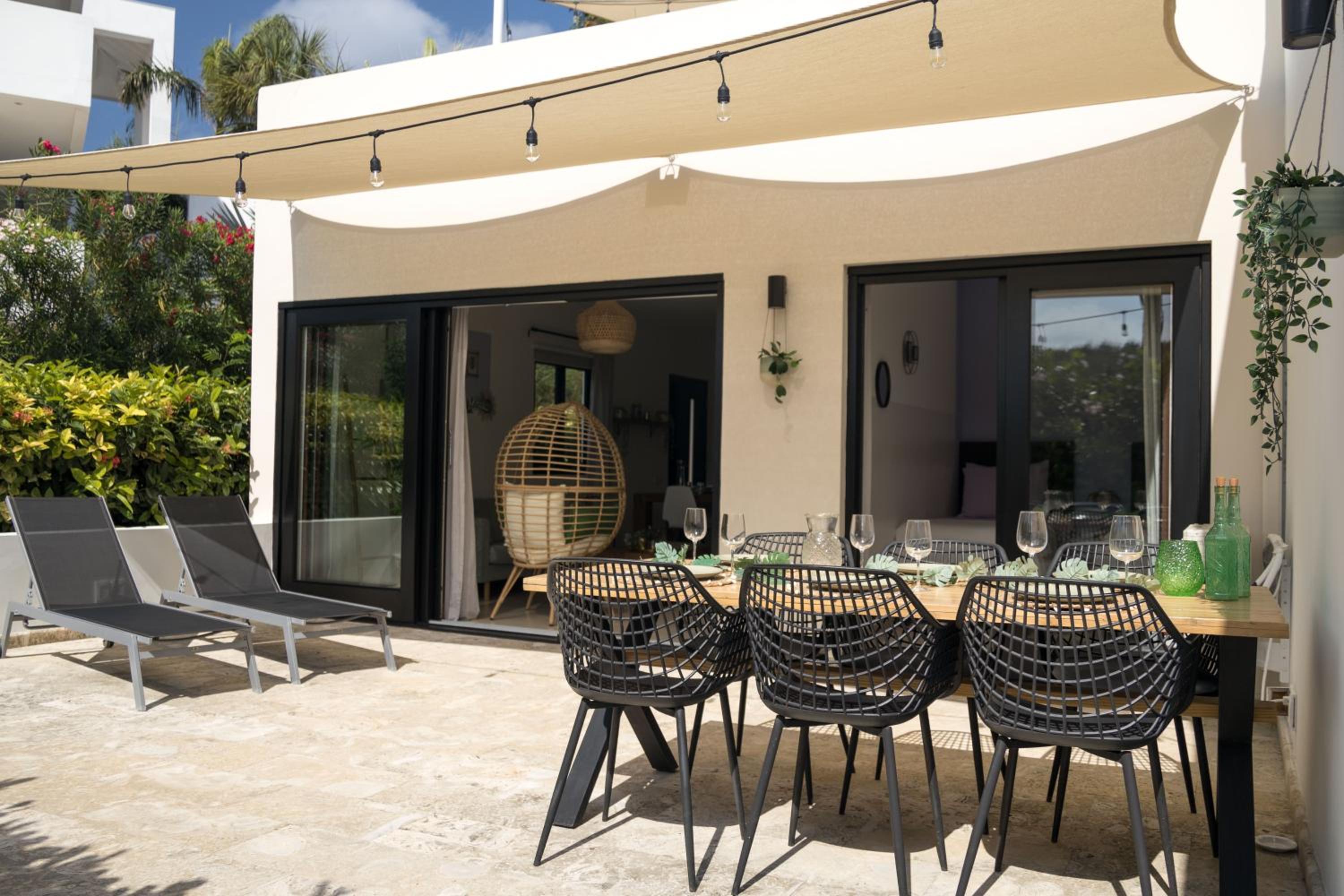 Blue Bay Resort luxury apartment Palm View