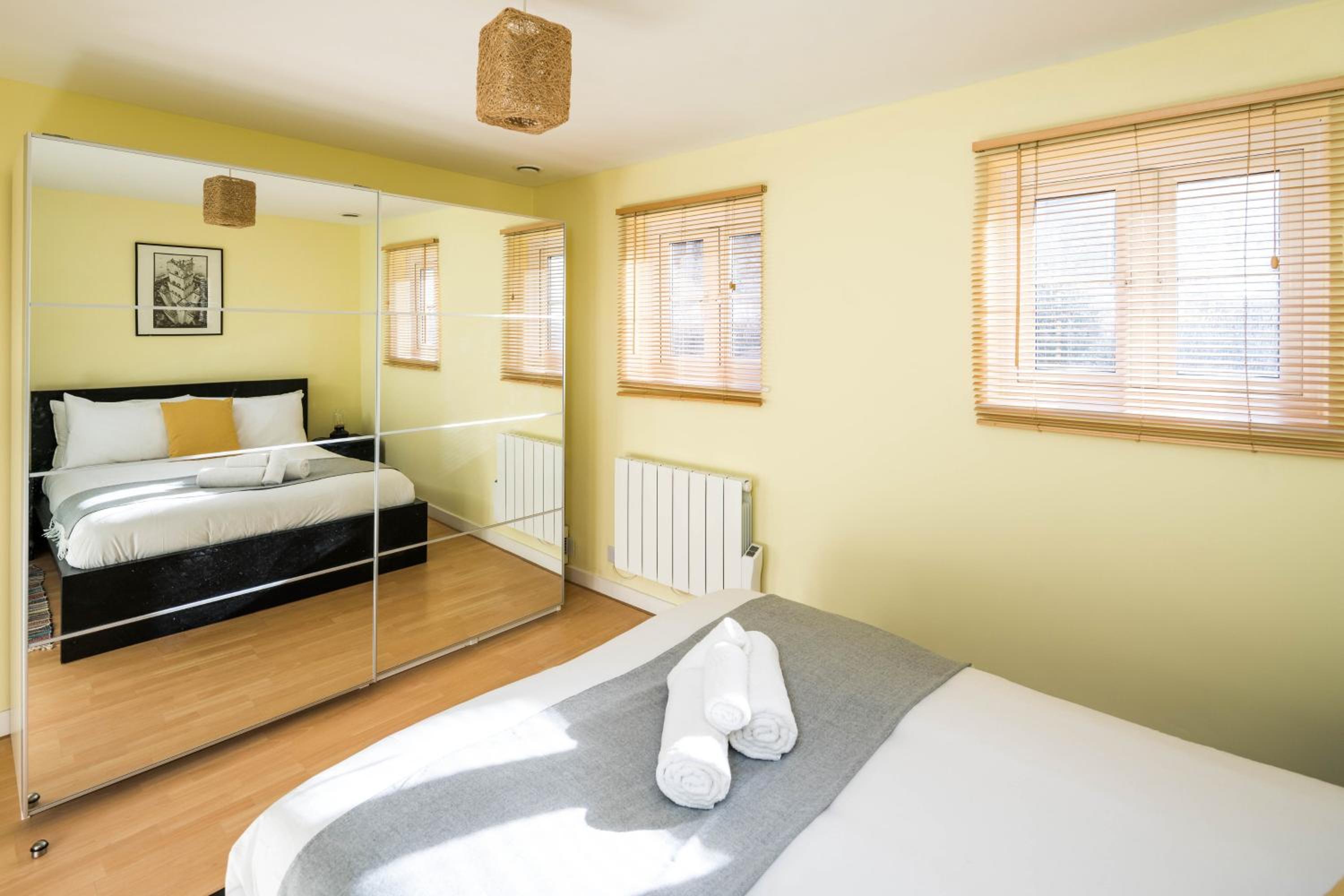 Fantastic Stay In Canary Wharf - 2 Bedrooms