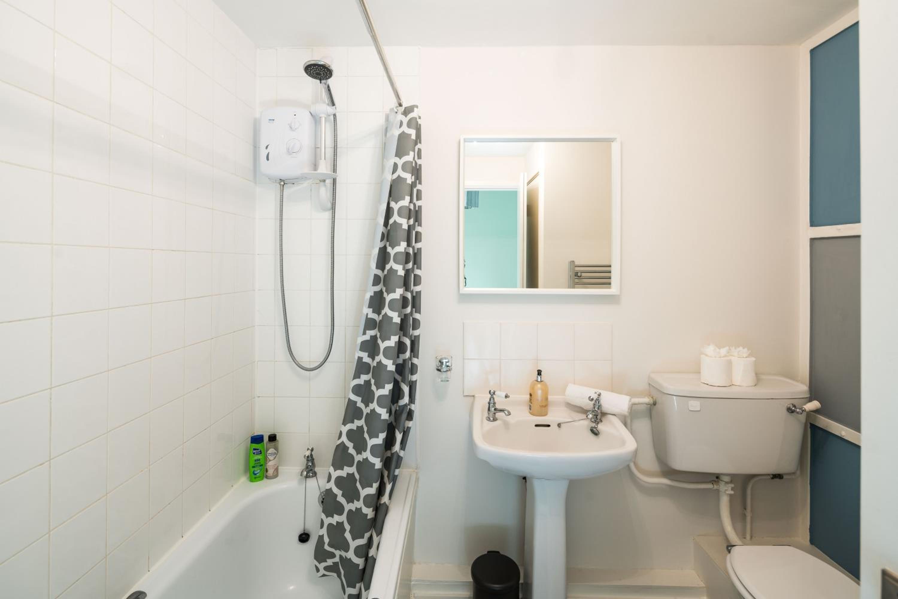 Fantastic Stay In Canary Wharf - 2 Bedrooms