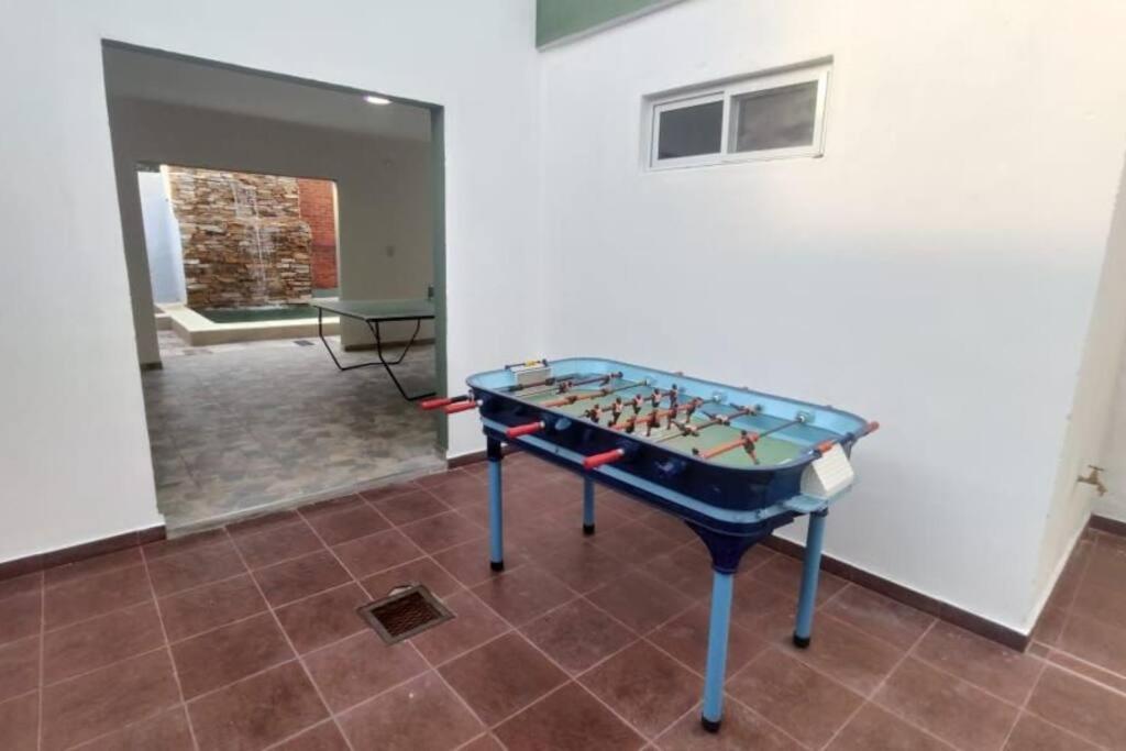 Acogedor alojamiento con piscina y gran patio