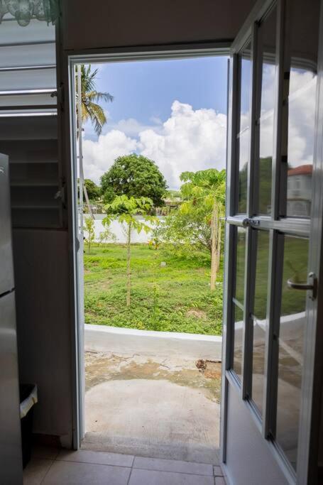 Studio 1 Tinima with Garden access view 3