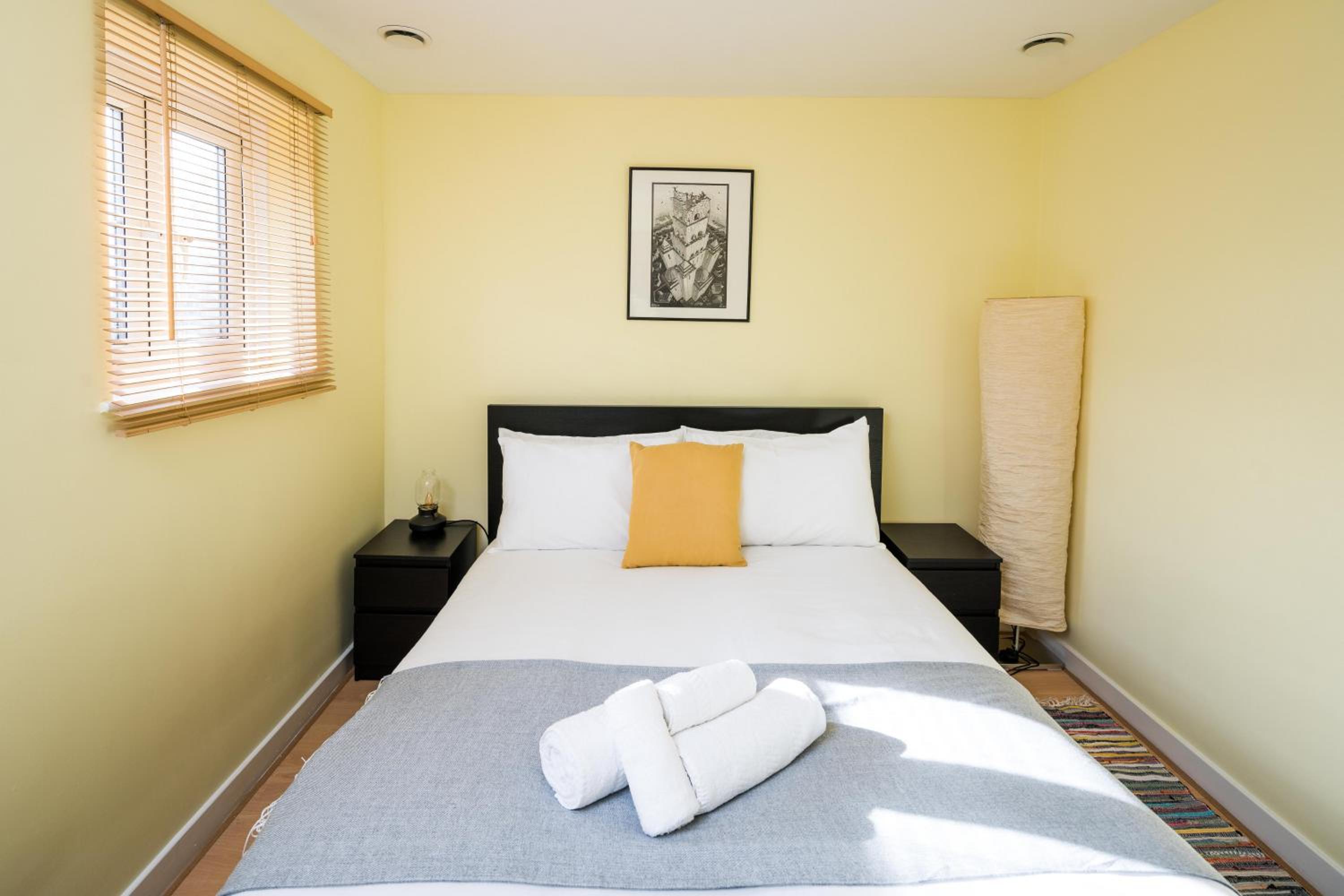Fantastic Stay In Canary Wharf - 2 Bedrooms