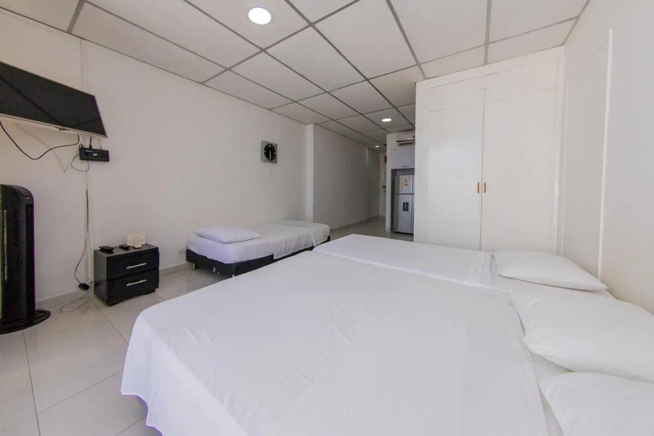 Aparta estudio Cartagena Laguito - 711