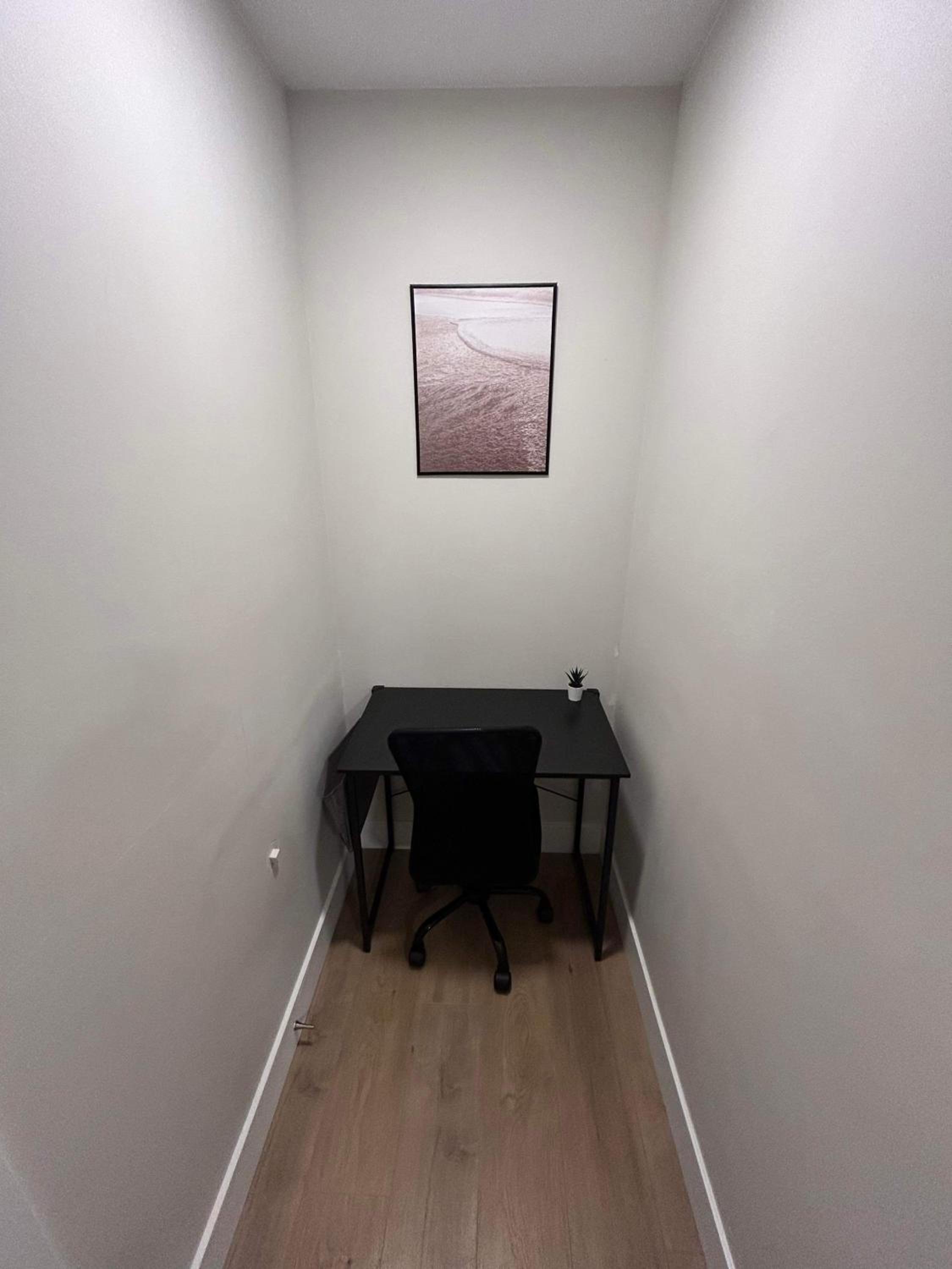 New, Spacious 2 Bedrooms in Downtown With Free Parking!