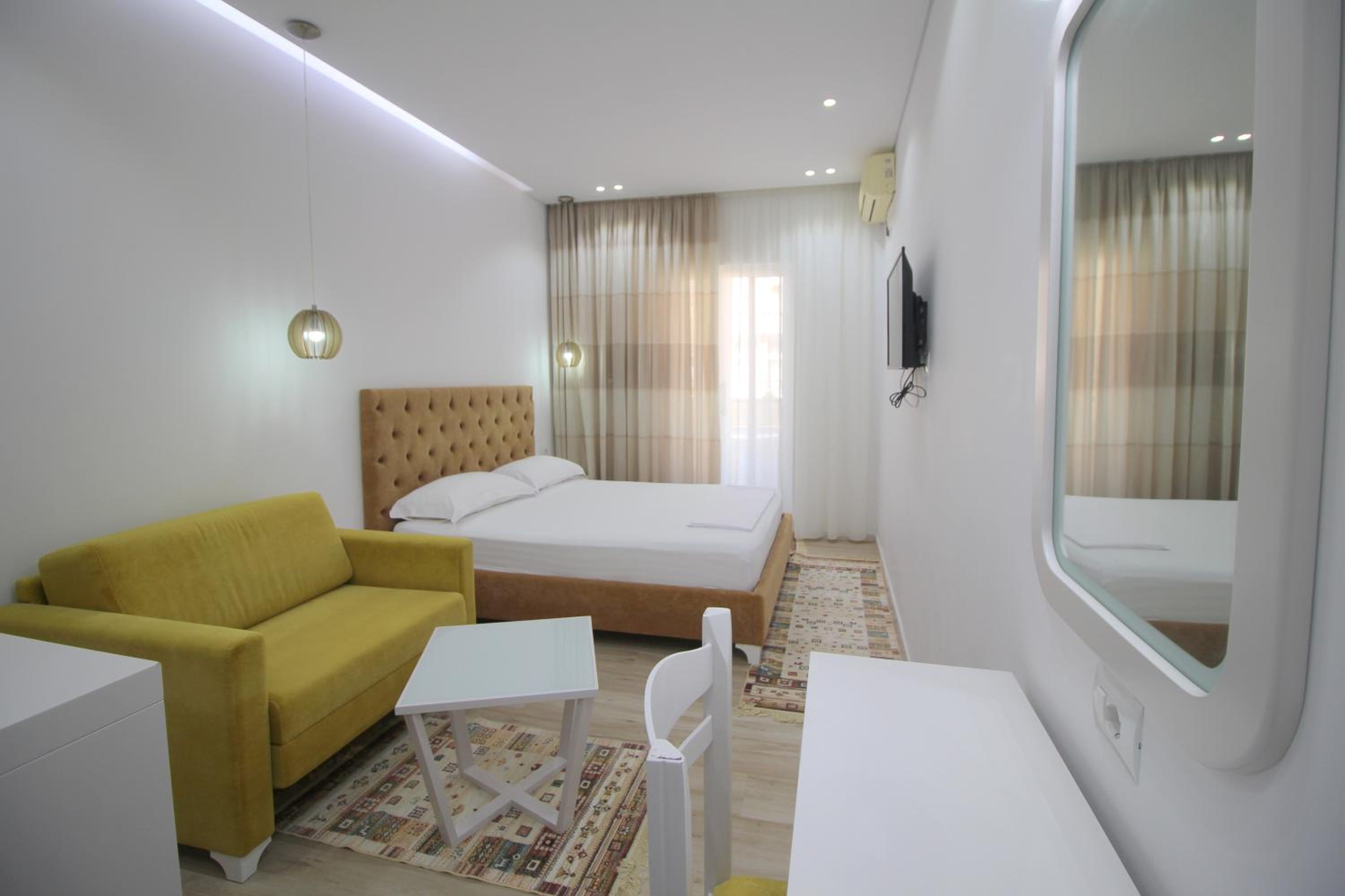 Elena Hotel