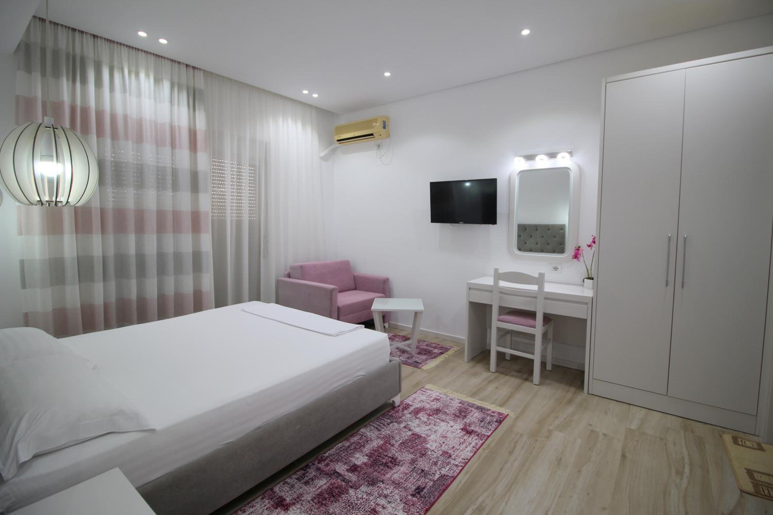 Elena Hotel