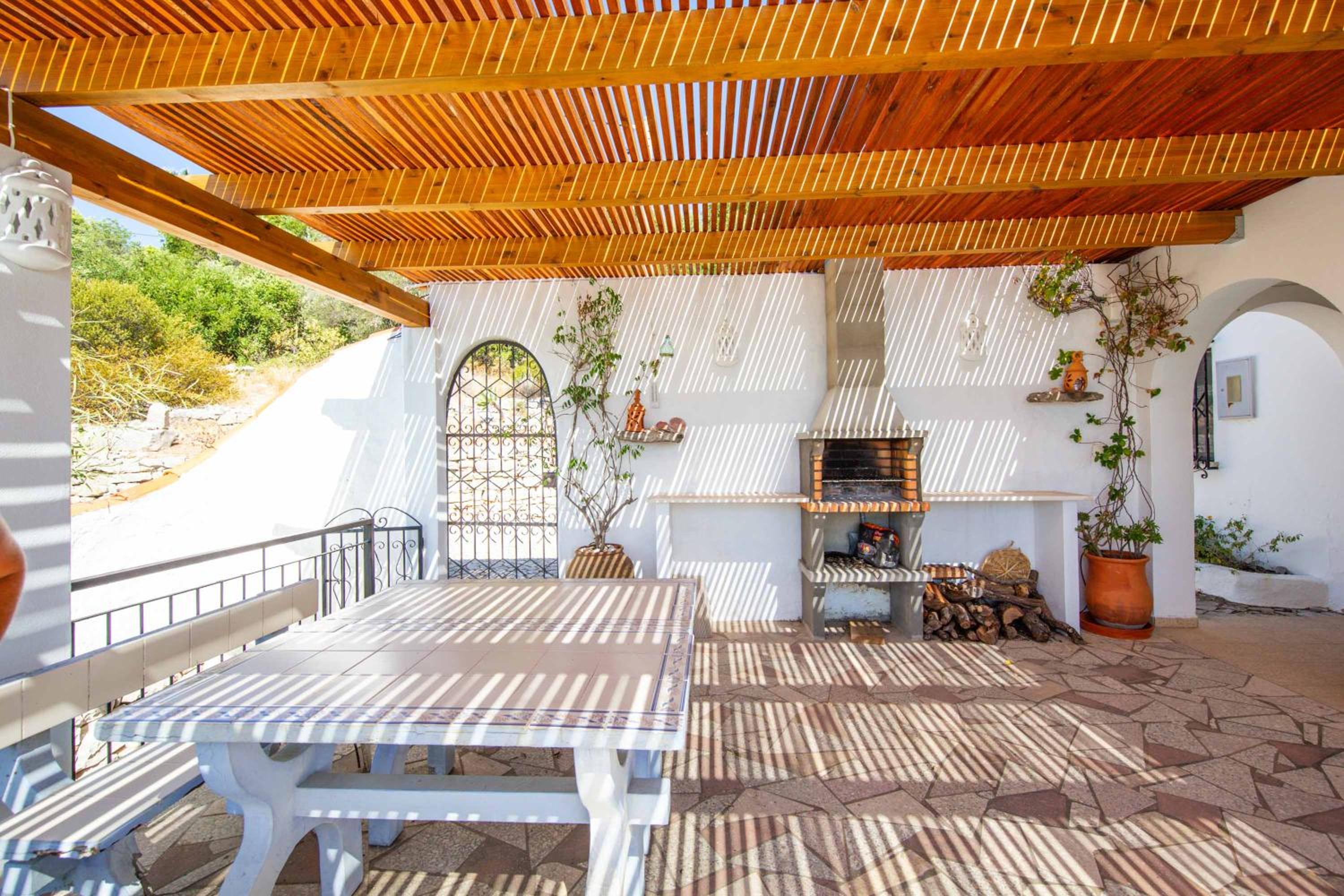 Villa Jacaranda Bordeira view 4
