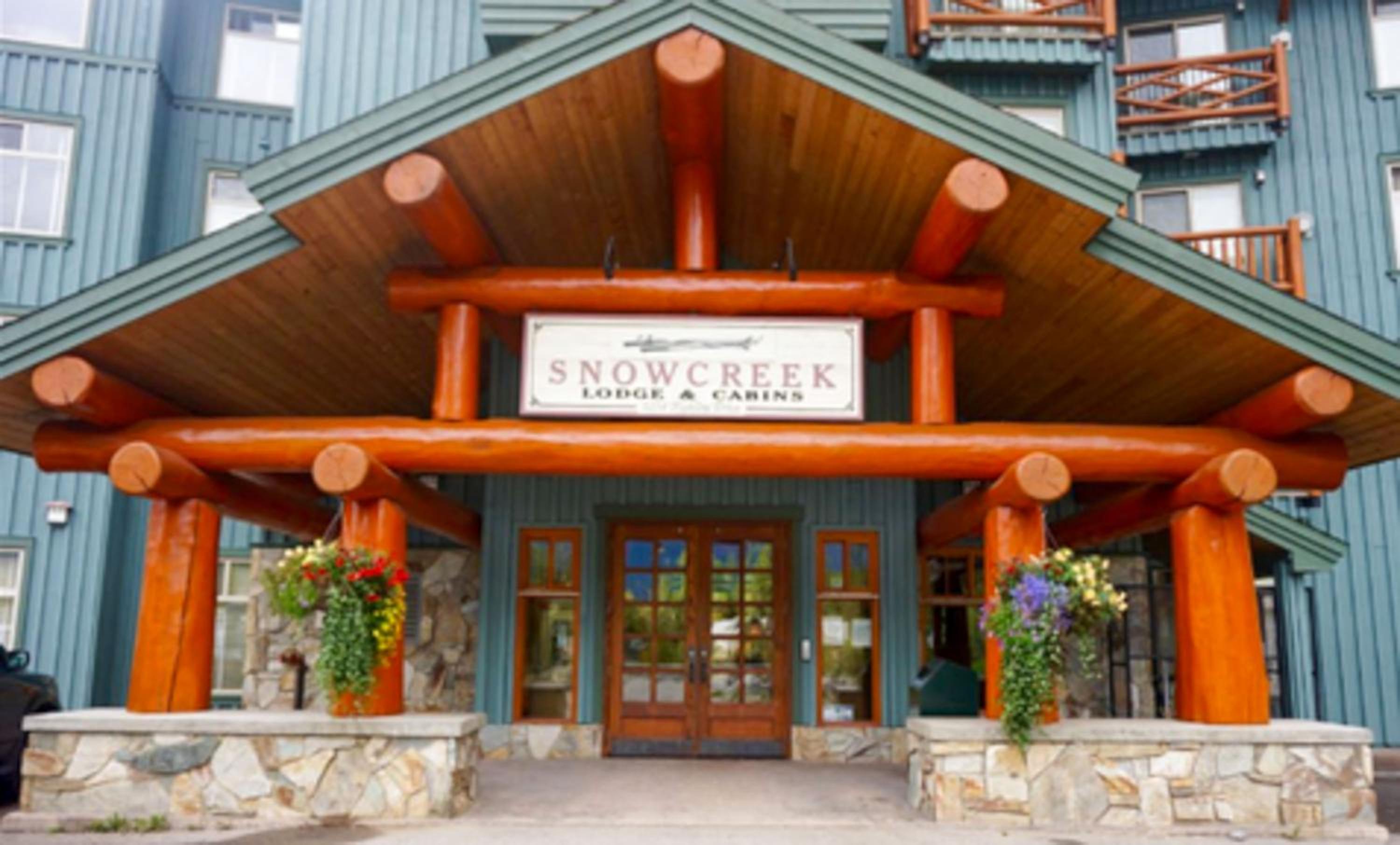 Snow Creek Lodge by Fernie Central Reservations