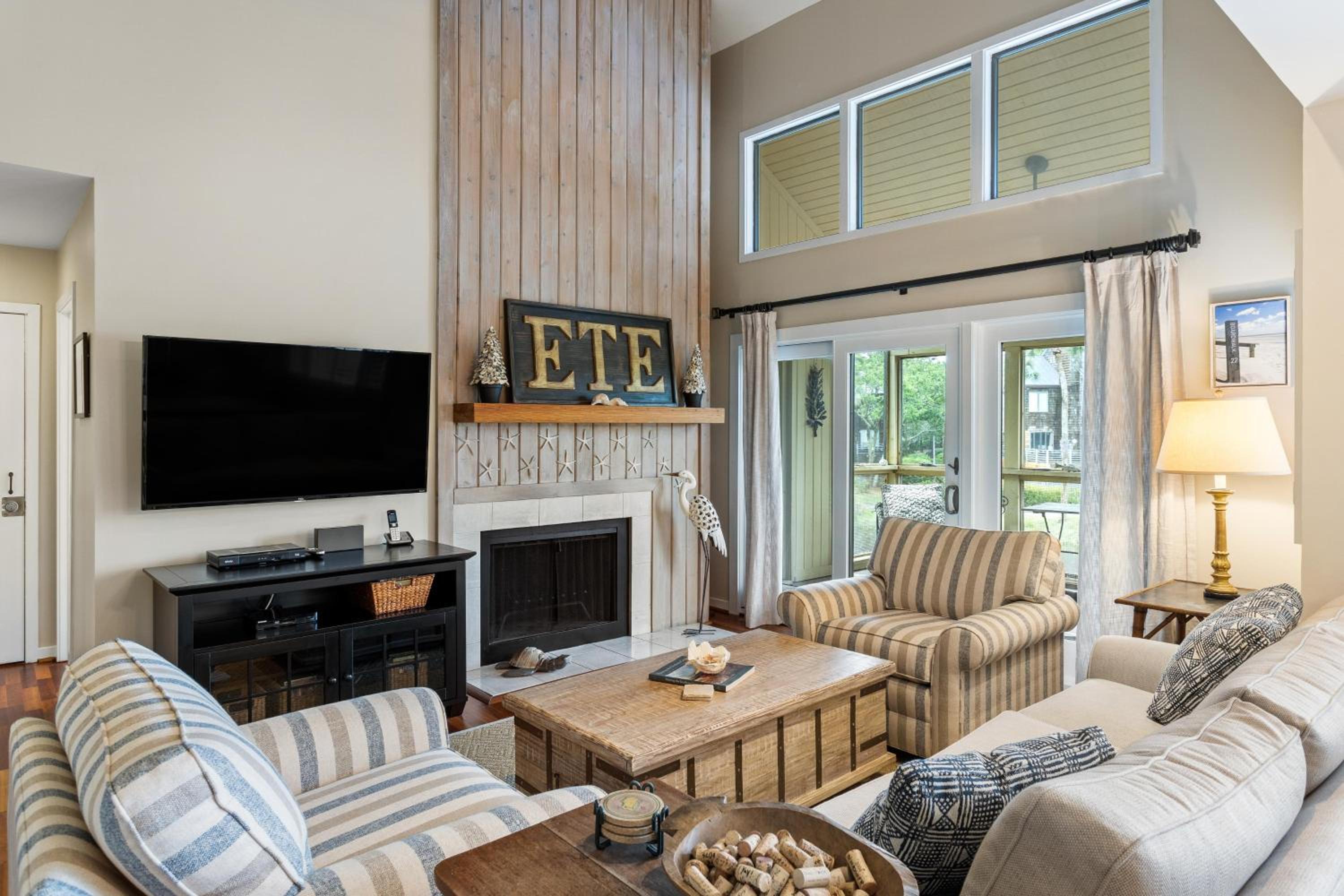 4560 Parkside Villa Lagoon View view 3