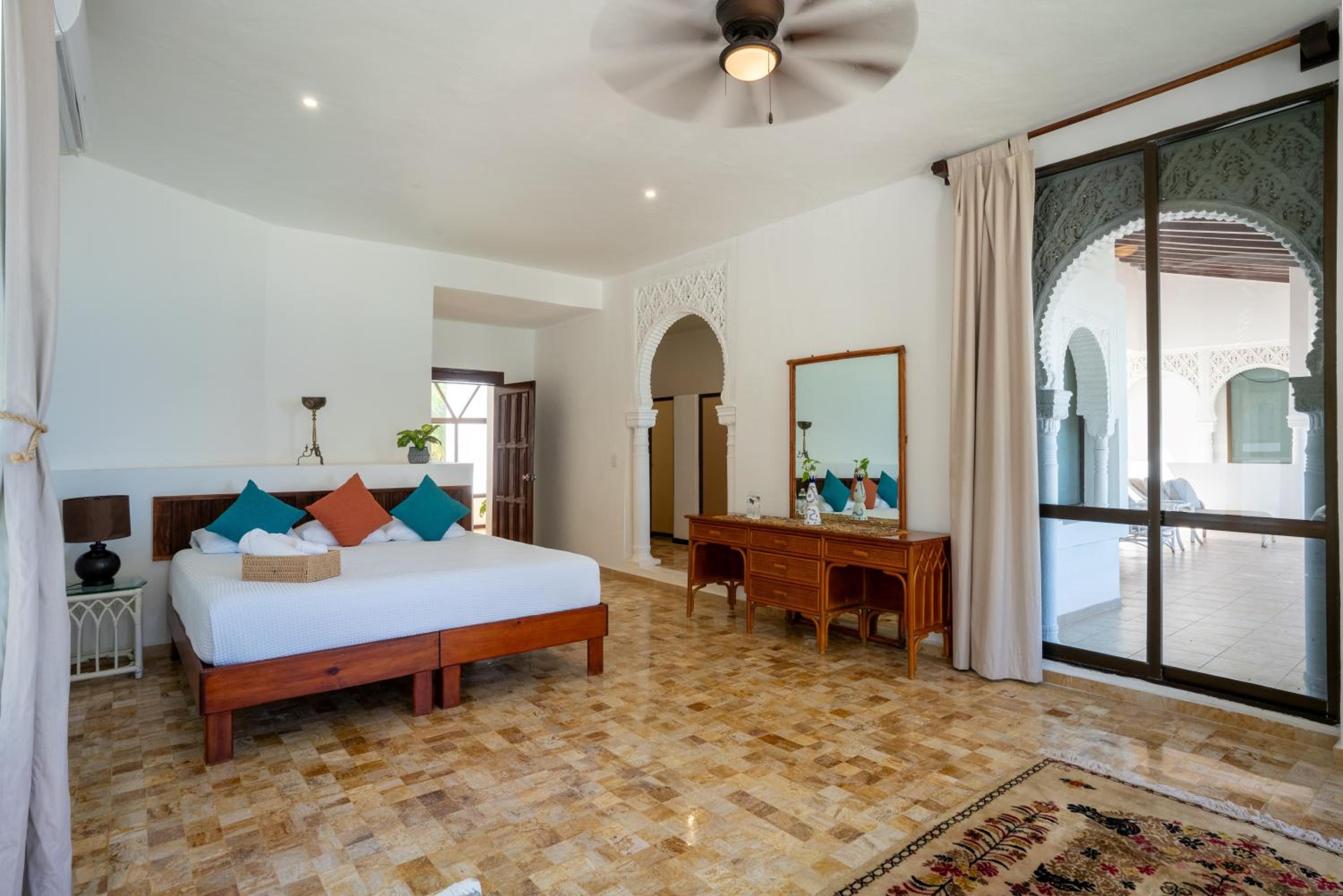 Unique 5BR Beachfront Villa w/ Private Pool!