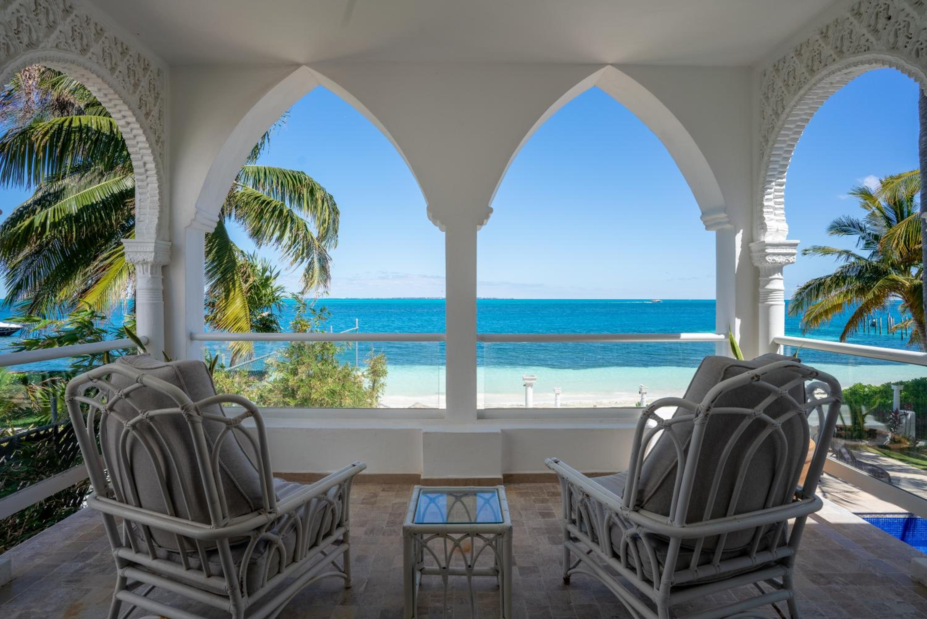 Unique 5BR Beachfront Villa w/ Private Pool!