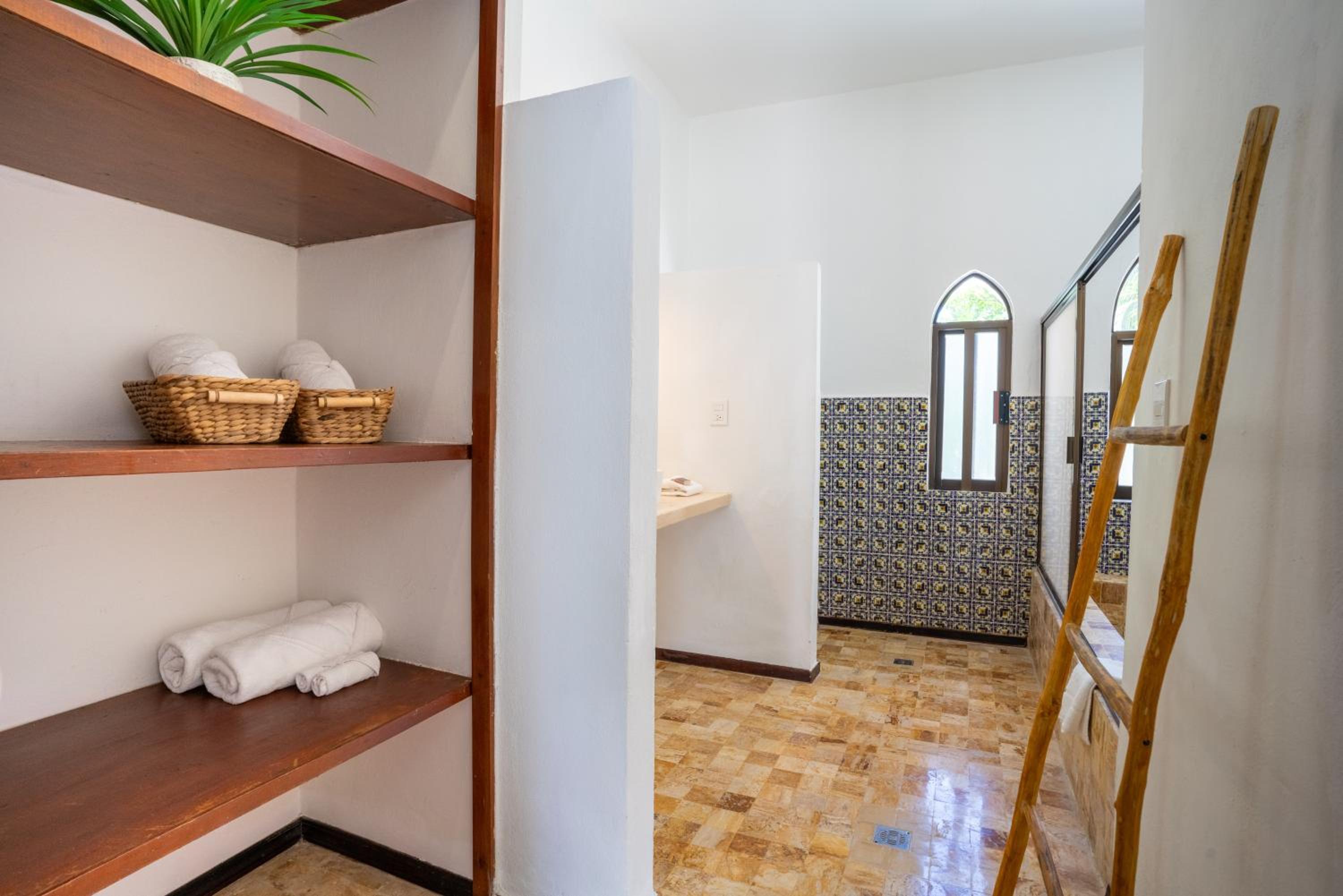 Unique 5BR Beachfront Villa w/ Private Pool!