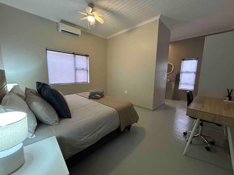 Comfortable home centrally located in Hoedspruit