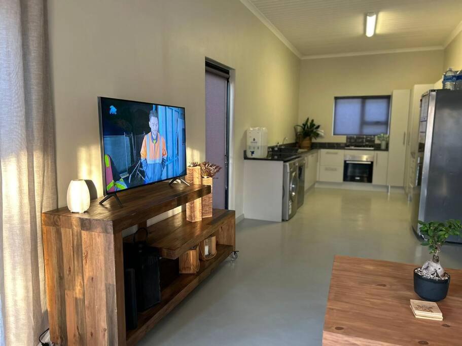 Comfortable home centrally located in Hoedspruit