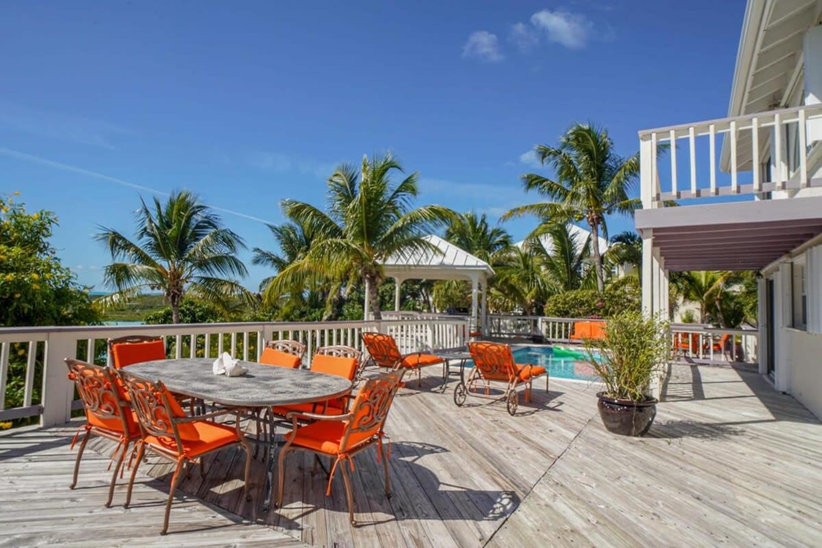Tropical Paradise, Pool, Beaches & 360 Views view 3