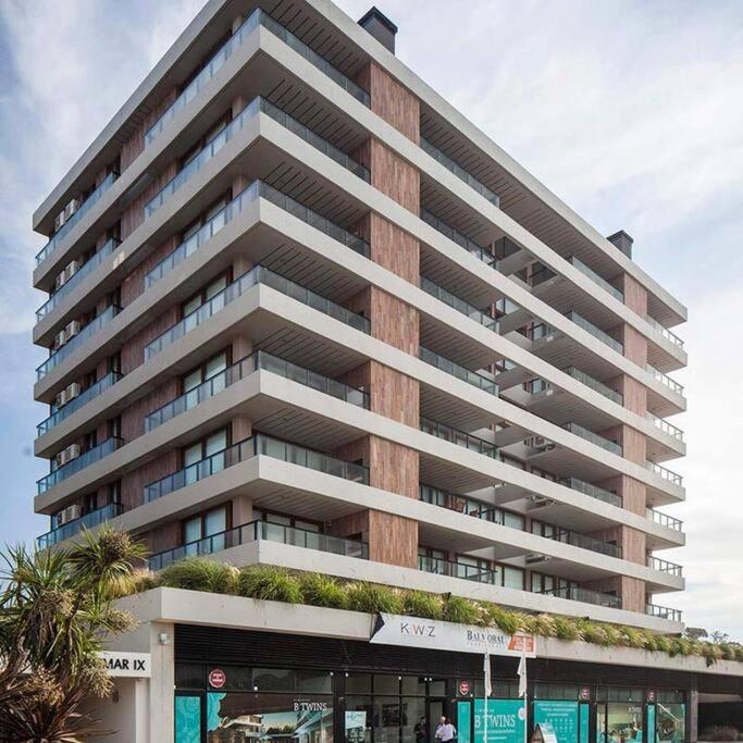 BTWINS Pinamar Dpto Top 8vo al mar c balcon c parrilla c cochera Pileta cubierta descubierta sauna gym cine