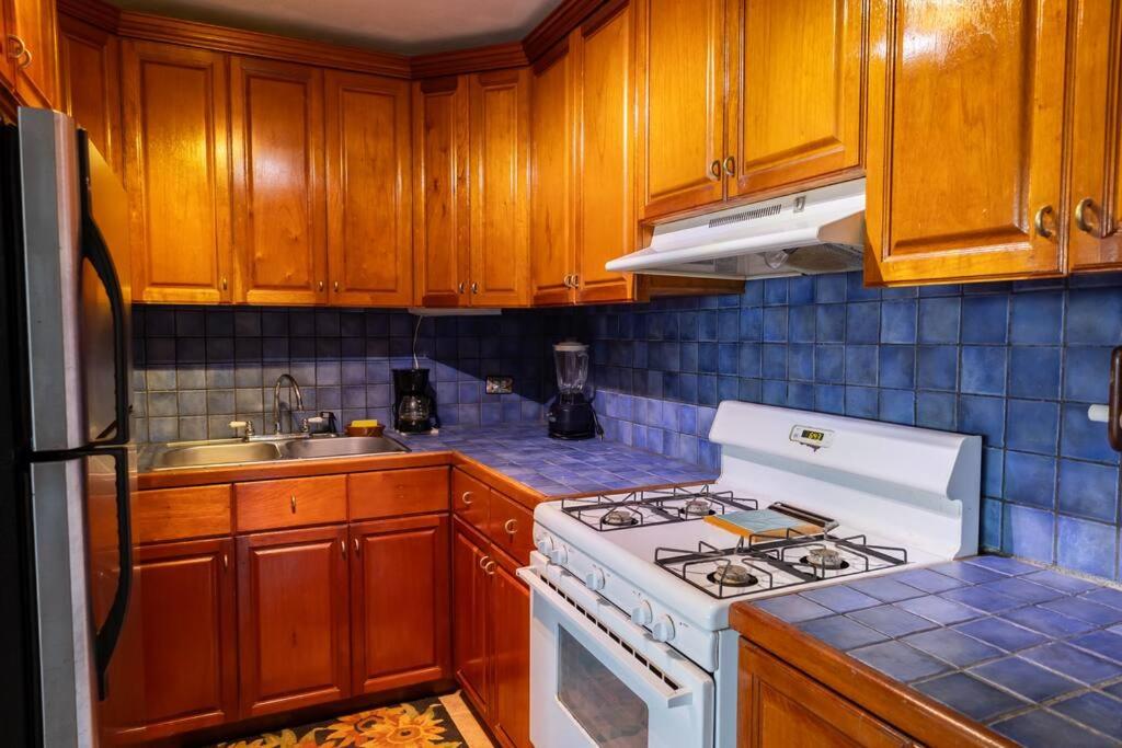 Hill Top Apartment with 360 Degree Balcony View view 5