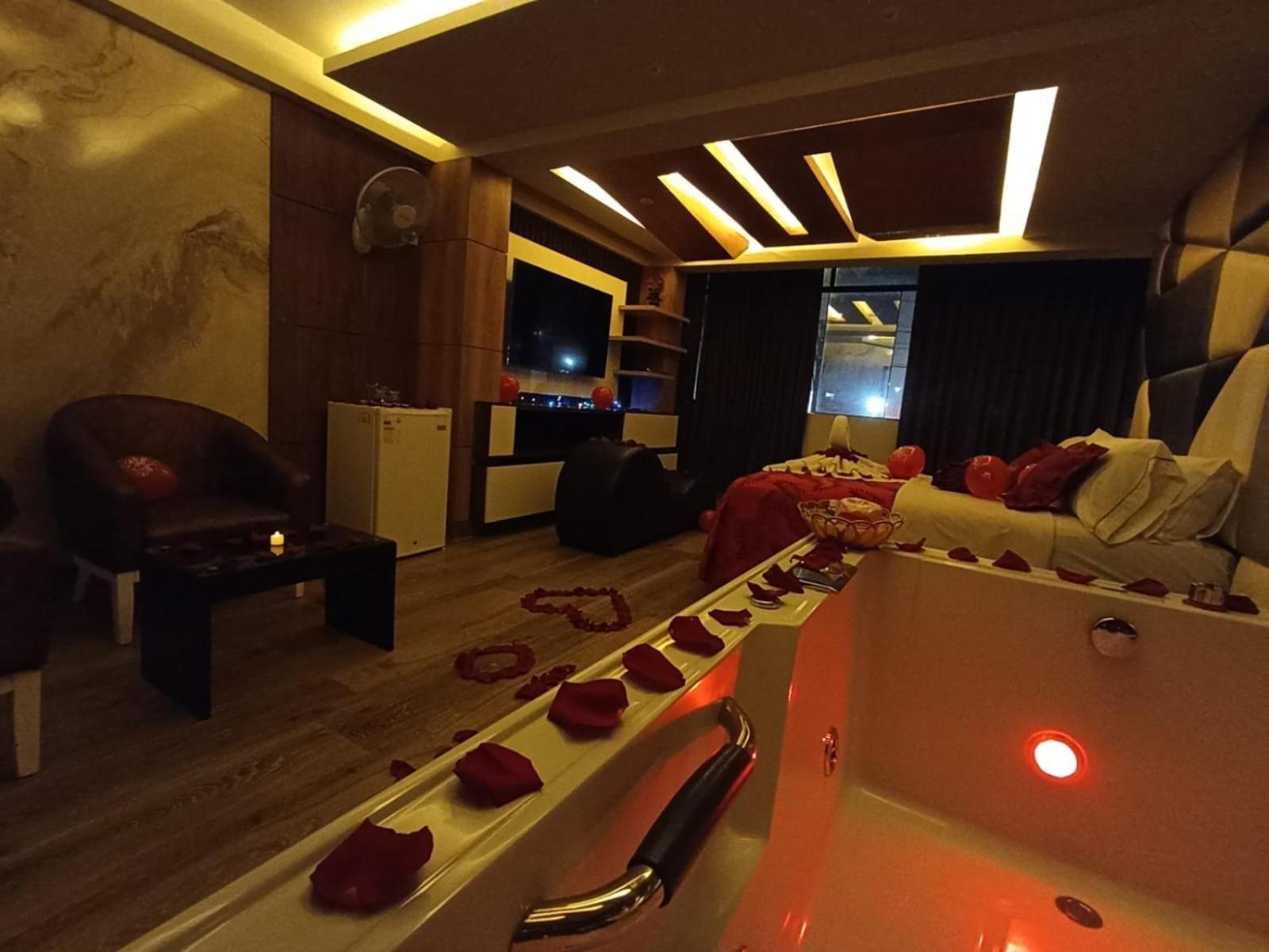 hotel room