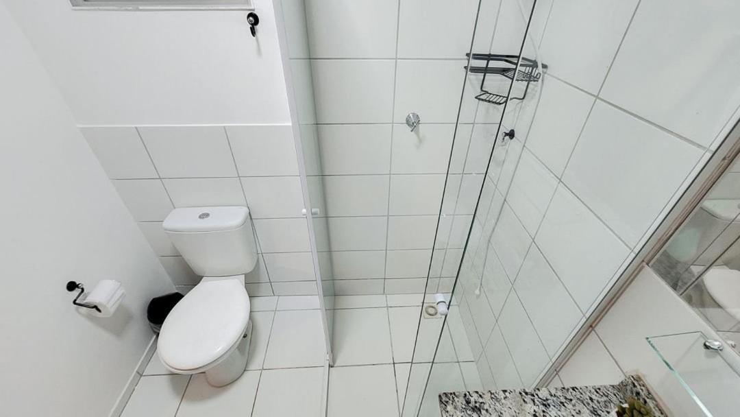 Apto 400m UEL, 2 quartos, ar condicionado egaragem
