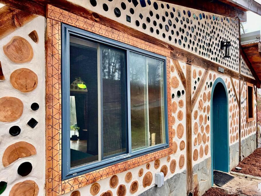*new* Goldfinch: storybook cabin