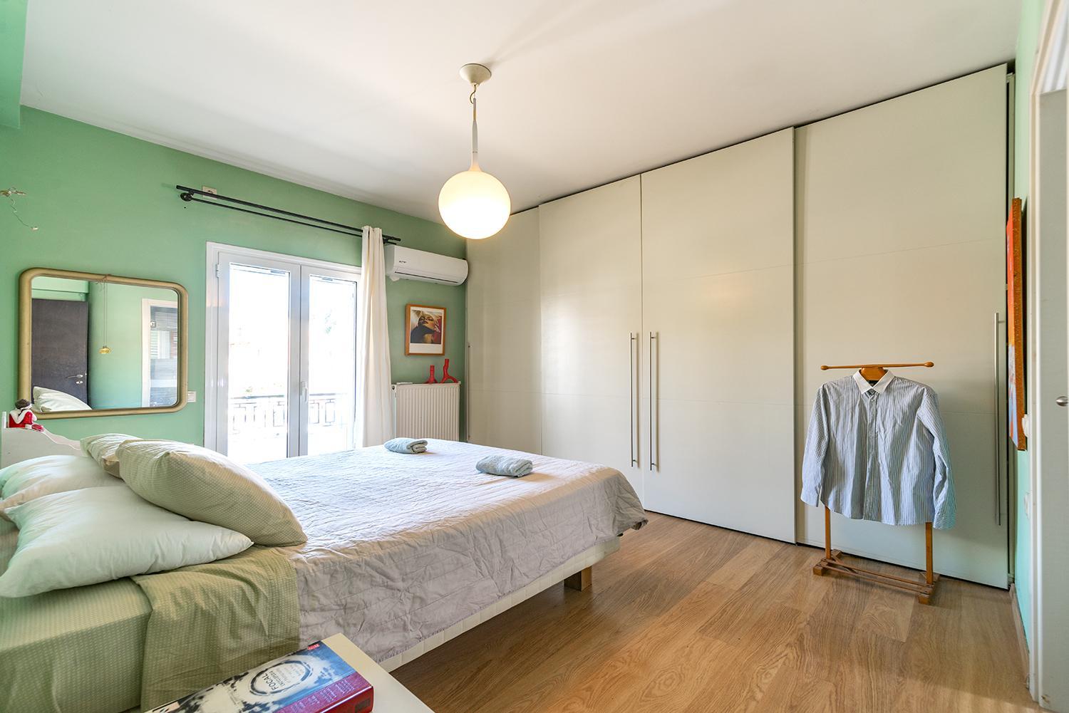 Capricorn Studio Home