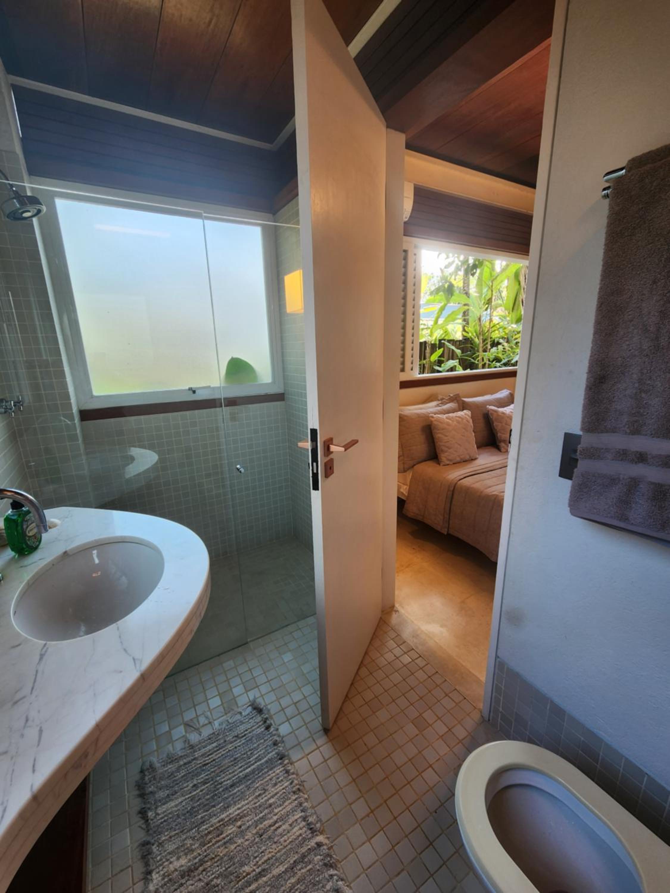 Salt 'n Paradise Luxury Surf and Beach Suites
