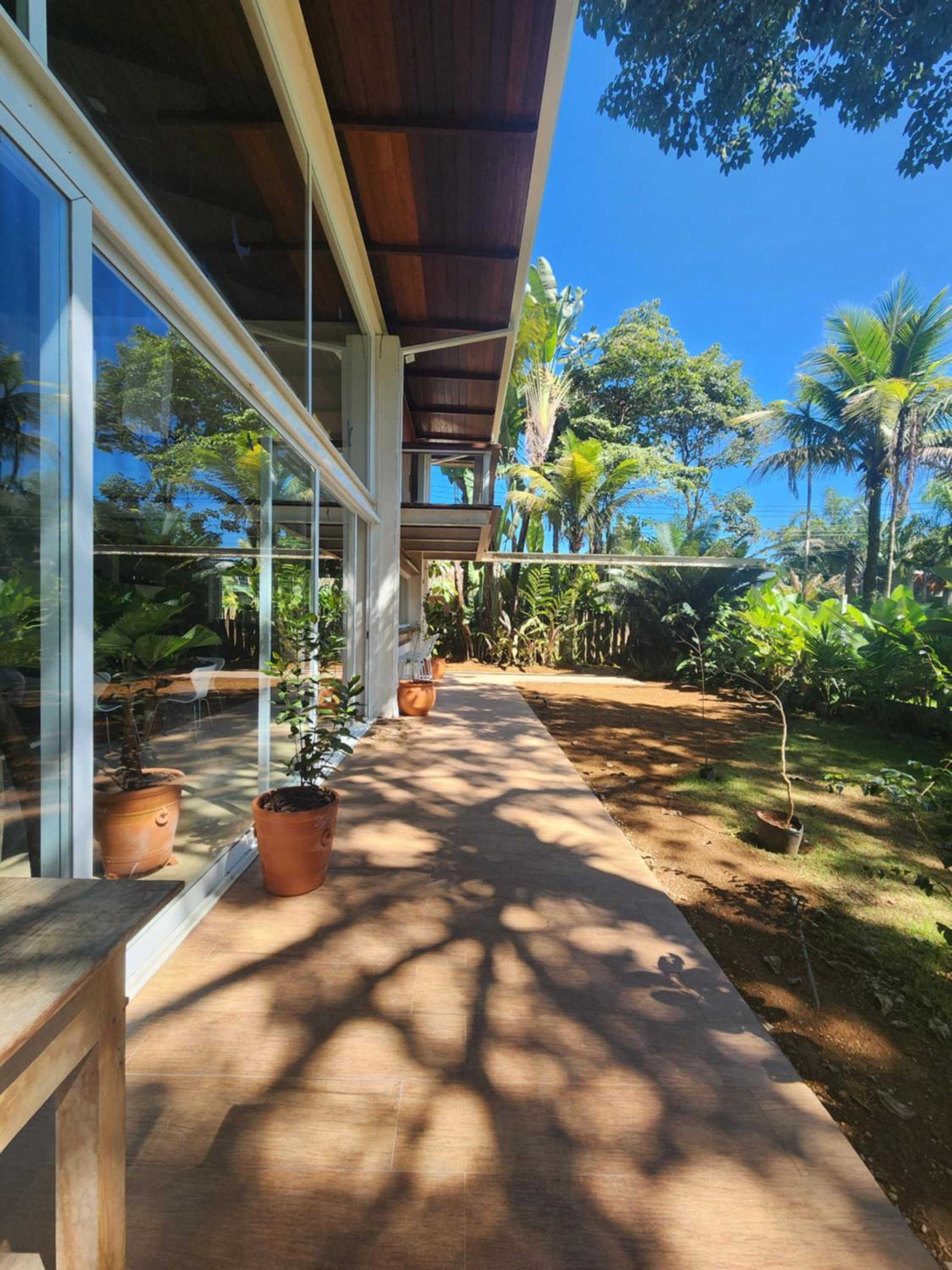 Salt 'n Paradise Luxury Surf and Beach Suites