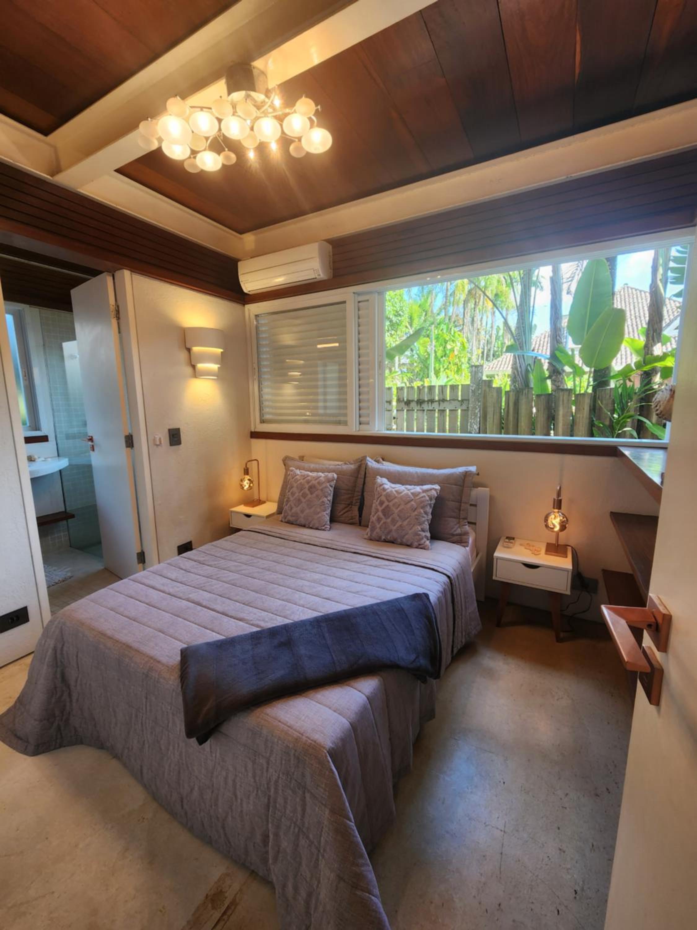 Salt 'n Paradise Luxury Surf and Beach Suites