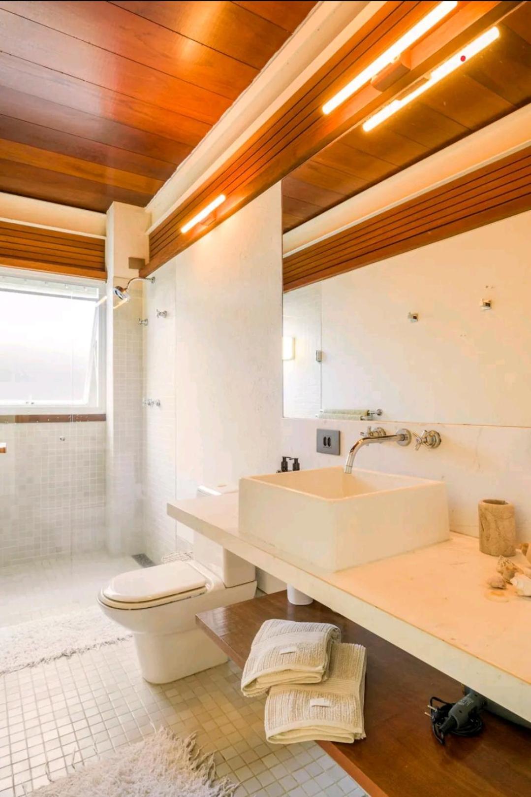 Salt 'n Paradise Luxury Surf and Beach Suites